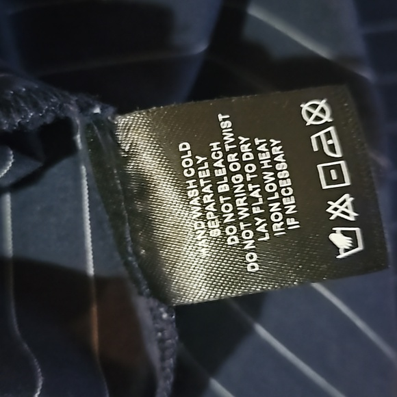 AUGUST 1 EIGHT Women Pin Stripe pattern Circle Asymmetrical cut Size S - Picture 10 of 16